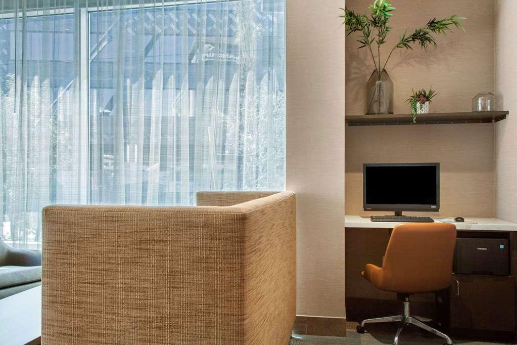 Cambria Hotel Phoenix Chandler - Fashion Center Удобства фото