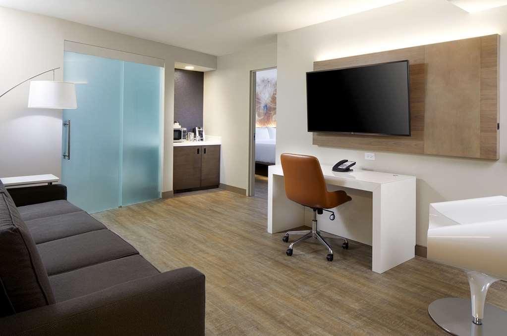 Cambria Hotel Phoenix Chandler - Fashion Center Номер фото